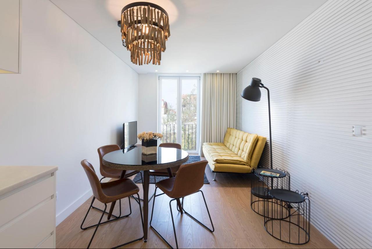 Lovelystay - Central Flat W/ Ac & Balcony ปอร์โต ภายนอก รูปภาพ