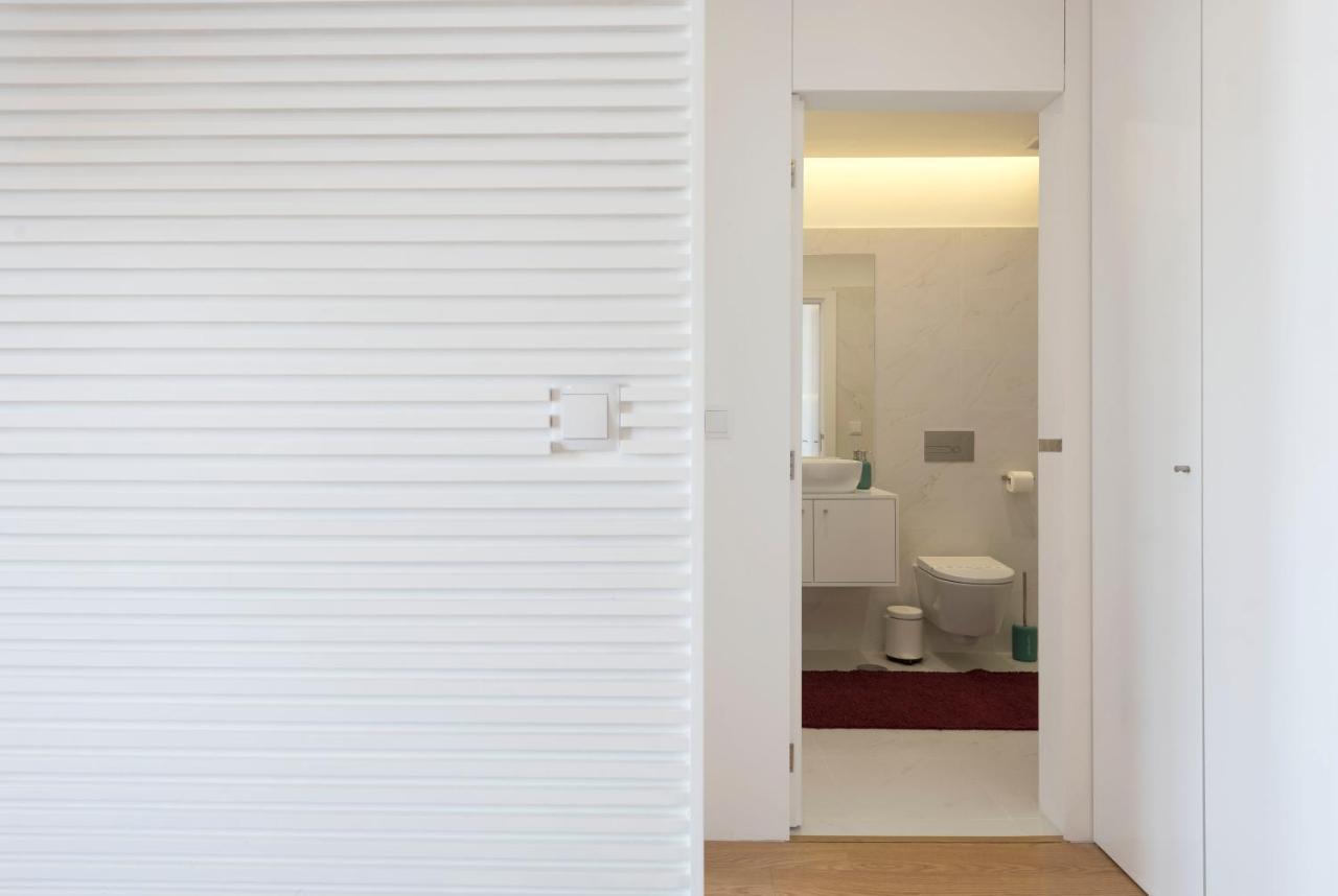 Lovelystay - Central Flat W/ Ac & Balcony ปอร์โต ภายนอก รูปภาพ